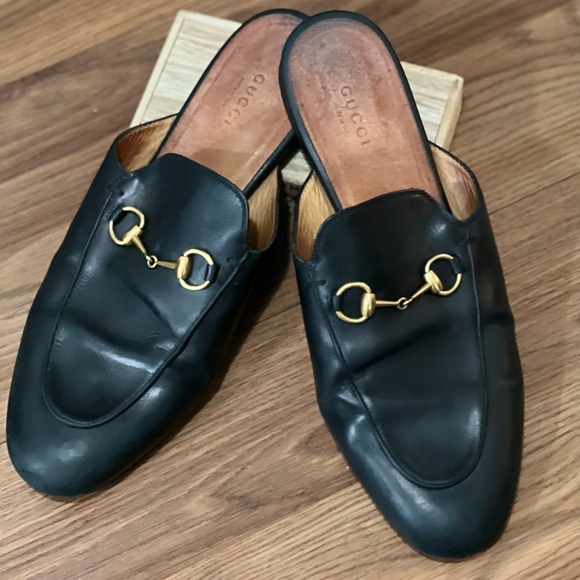 Gucci Princetown leather slipper
Women's
Size 39 1/2 - Picture 3 of 7